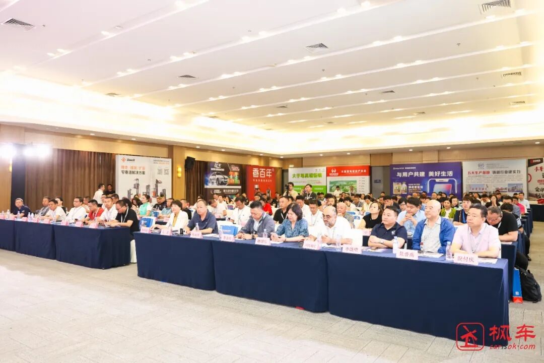 Xe nâng thông minh Zowell: Định hình lại giá trị kho bãi phụ tùng ô tô bằng công nghệ lối đi hẹp, tối đa hóa lợi nhuận từ từng inch không gian
